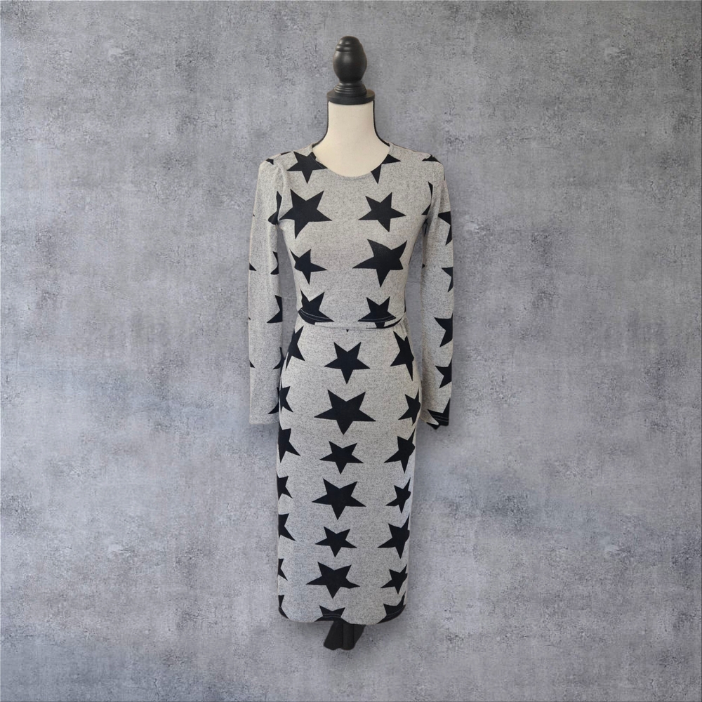 Star Patterned Gray Skirt Set